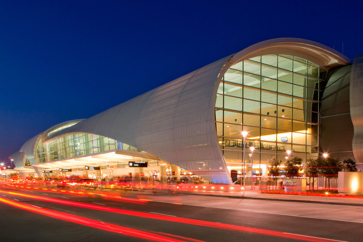 San Jose Airport Park And Fly off-airportparking.com