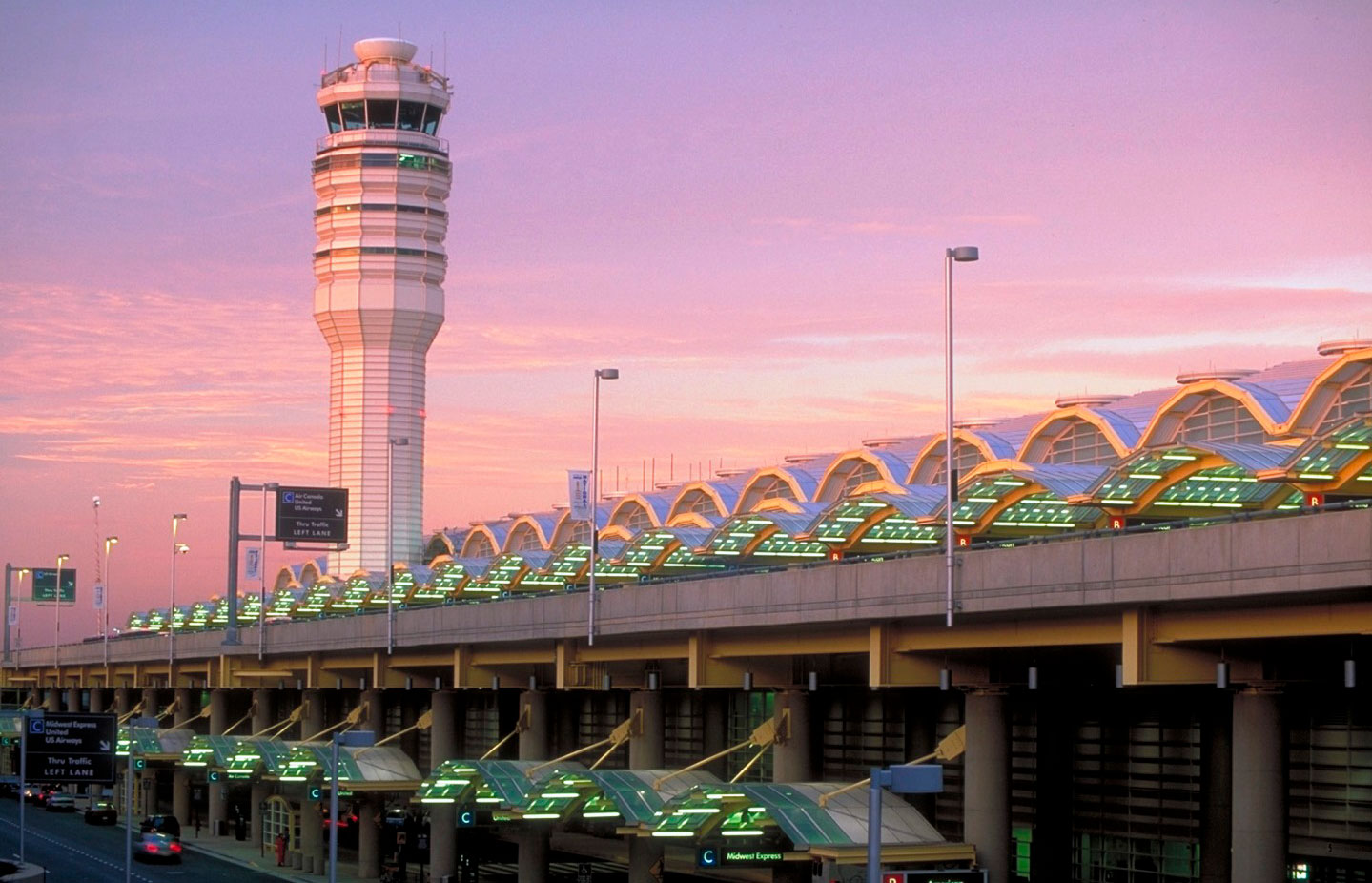 off-site parking Reagan National Airport