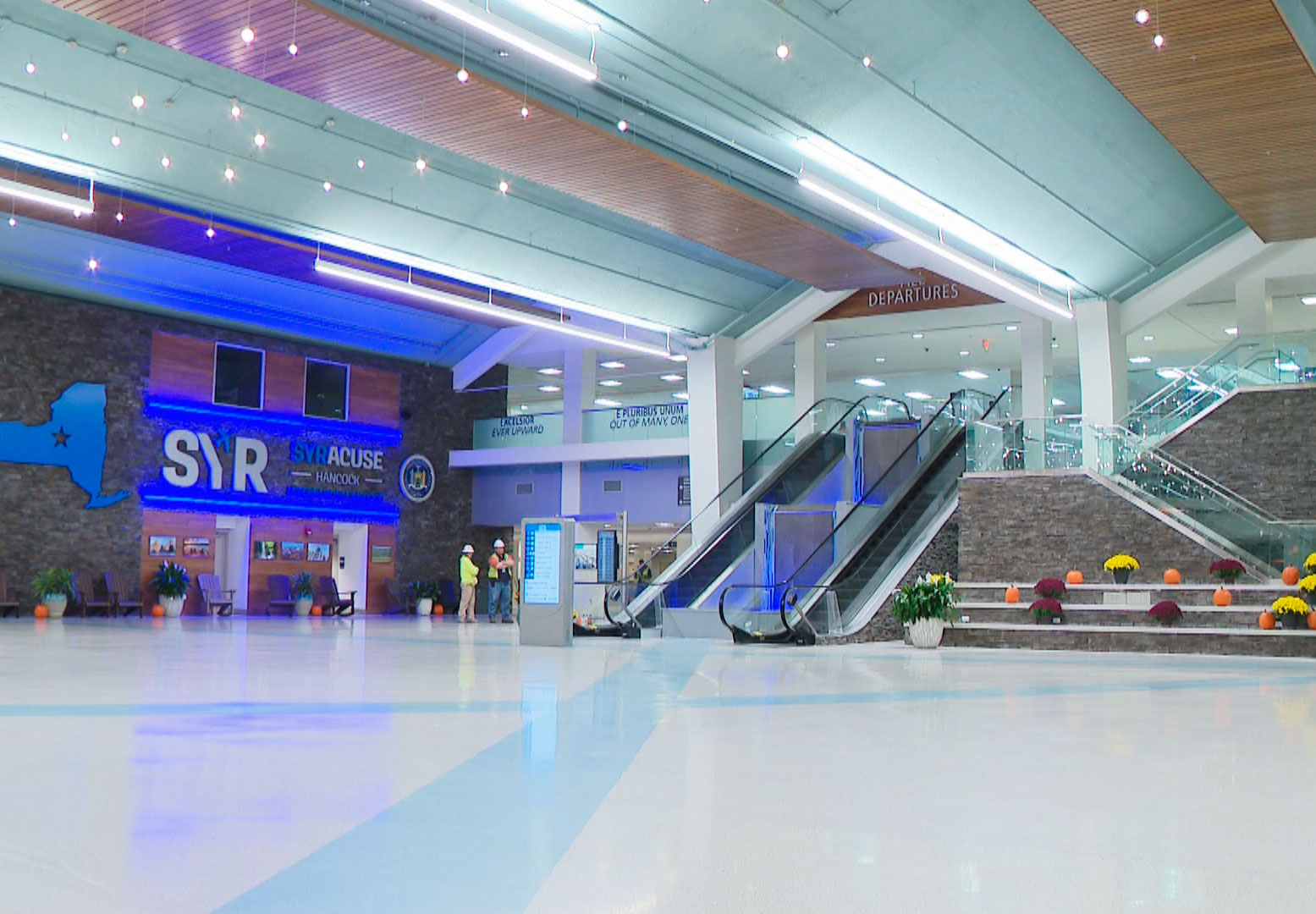 off-site parking Syracuse Airport