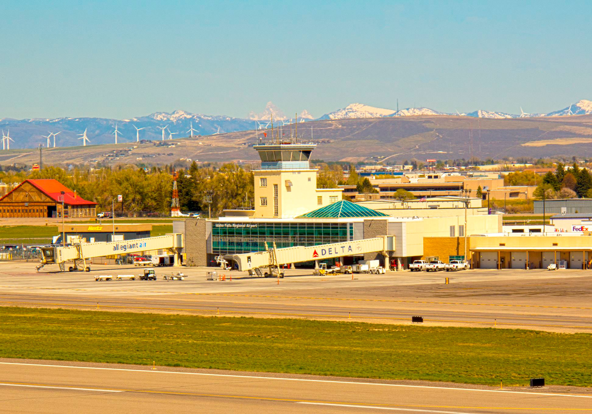 off-site parking Idaho Falls Airport