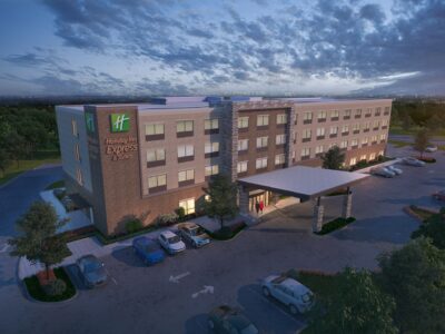 Holiday Inn Express & Suites Cincinnati Airport Parking