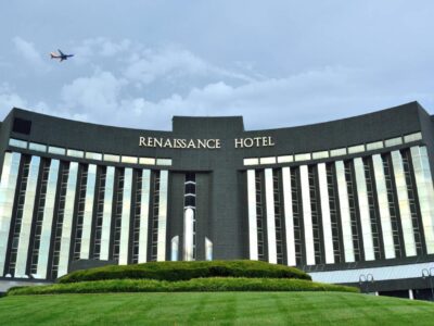 Renaissance St. Louis Airport Parking