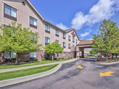 Hampton Inn Detroit/Belleville Airport Parking (DTW)