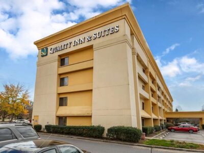 Quality Inn & Suites Raleigh Durham Airport Parking