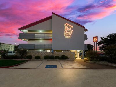 Red Roof Inn DFW Airport Parking