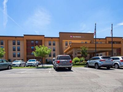 Best Western Plus Fresno Airport Parking