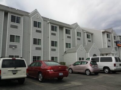 Red Lion Inn & Suites O’Hare Airport Parking