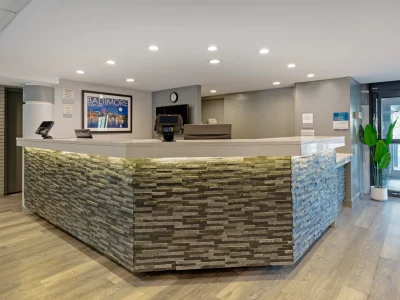 Clarion Hotel BWI Airport Parking
