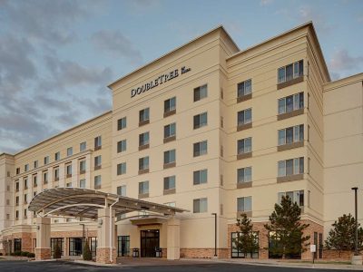 DoubleTree Denver Airport Parking