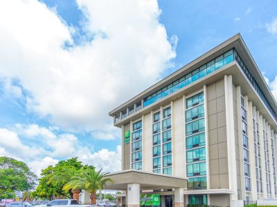 Holiday Inn Miami Airport Parking