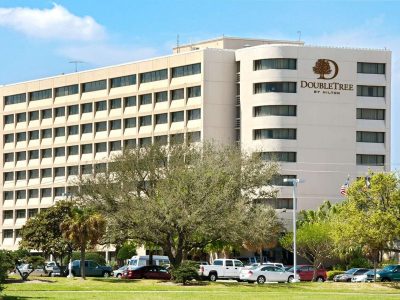 DoubleTree Houston Hobby Airport Parking