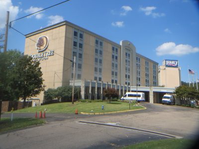 DoubleTree Pittsburgh Airport Parking DoubleTree Pittsburgh Airport Parking