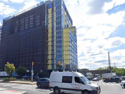 Woodside Central Garage LGA Airport Parking