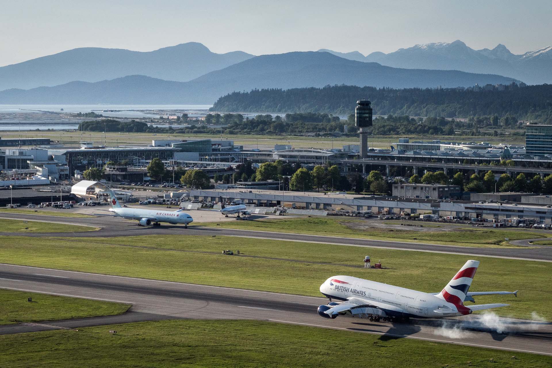 vancouver airport parking