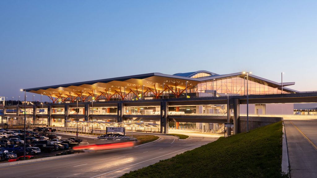 Pittsburgh Airport Parking 2026: Expert Guide to Rates, Options & Tips (PIT)