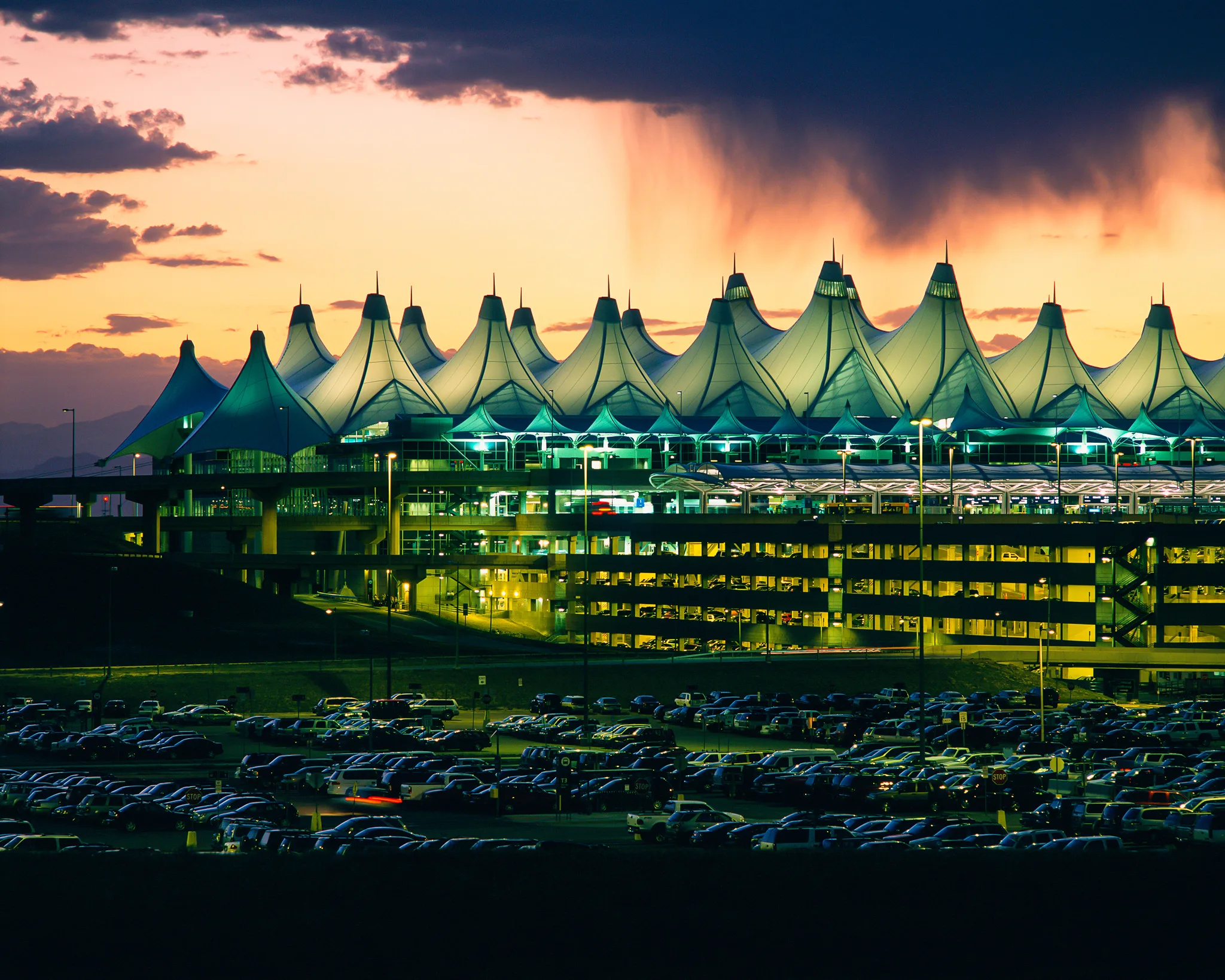 Denver International: Cheapest Parking for DIA
