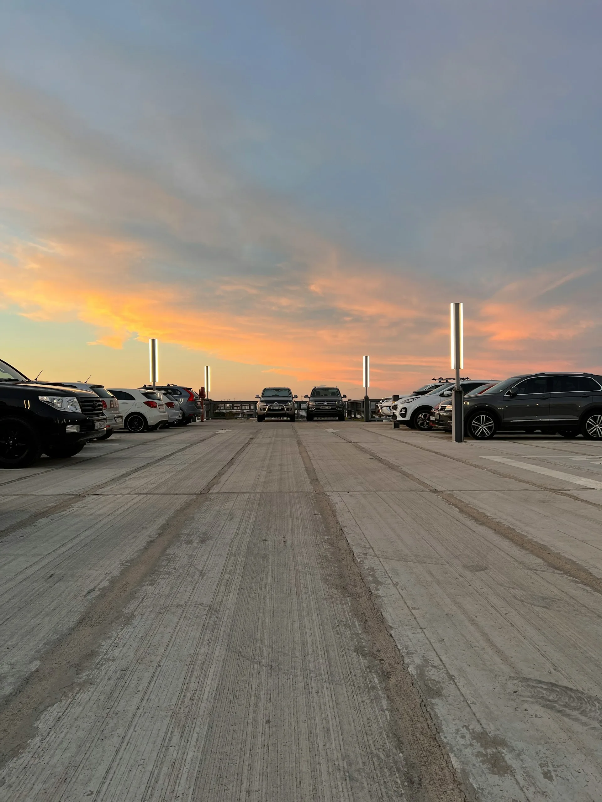 When to Book JFK Parking: 2026 Data Guide (Save Up to 35%)