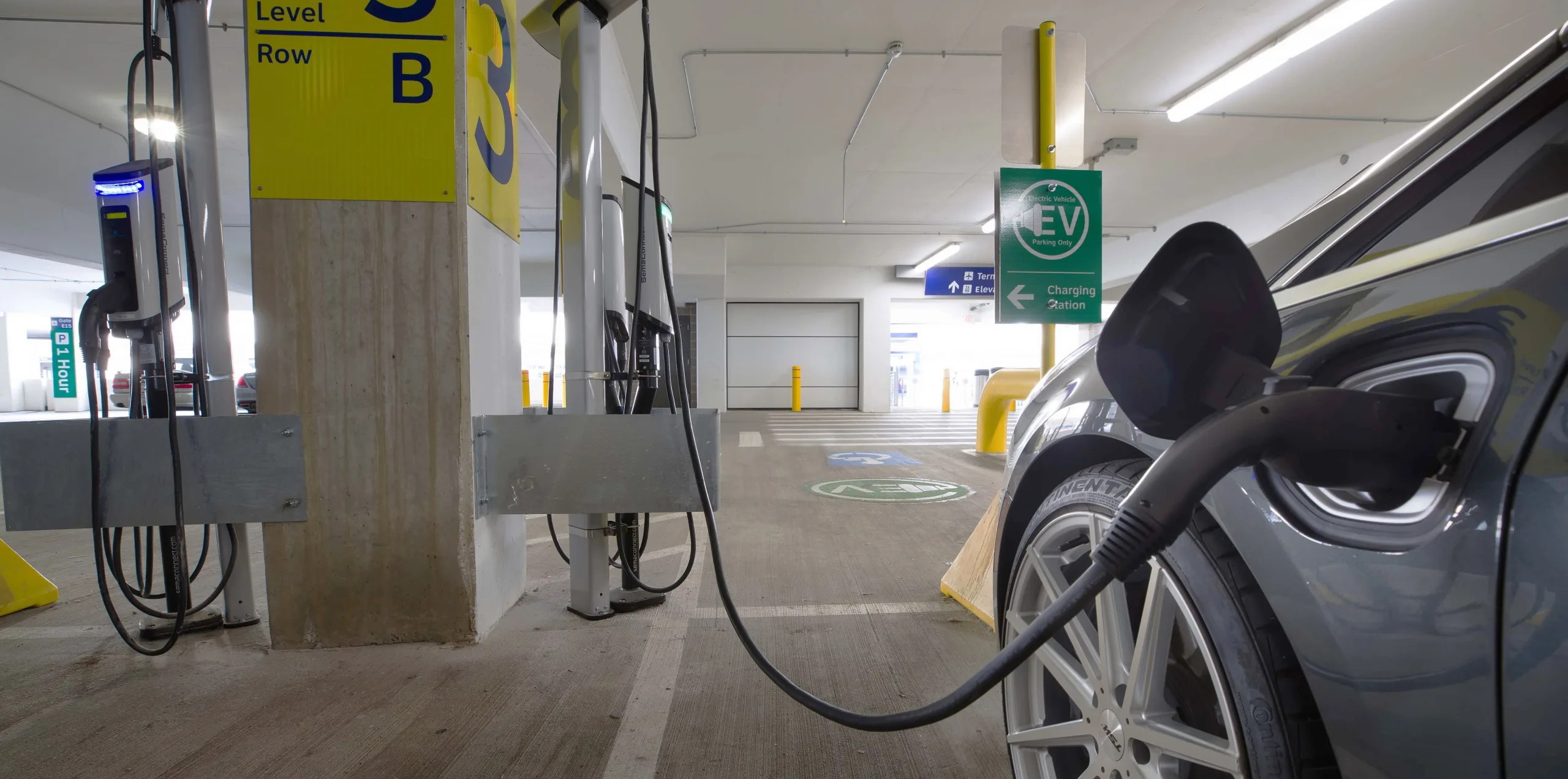 Airport Parking with EV Charging: The 2026 Driver’s Guide to On-Site & Off-Site Options